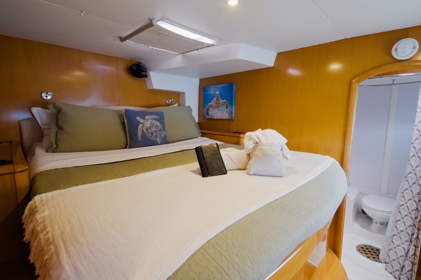 Physalia 52ft Lagoon Yacht For Sale