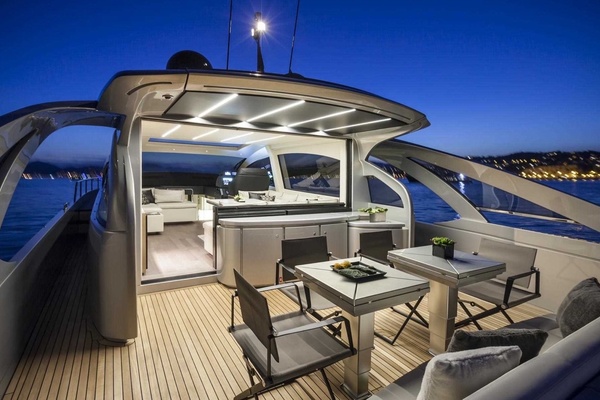 2018 Pershing 70 70ft Pershing Yacht For Sale