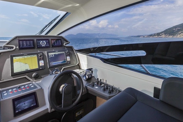 2018 Pershing 70 70ft Pershing Yacht For Sale