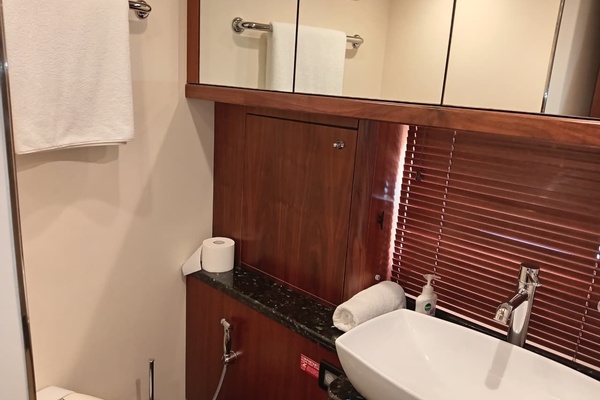 81ft Sunseeker Yacht For Sale