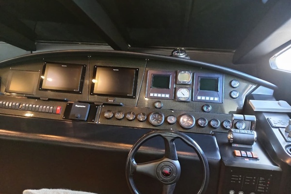81ft Sunseeker Yacht For Sale