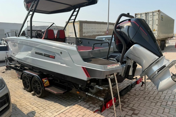 25-ft-Axopar-2022-25 Cross Top- Dubai  United Arab Emirates  yacht for sale