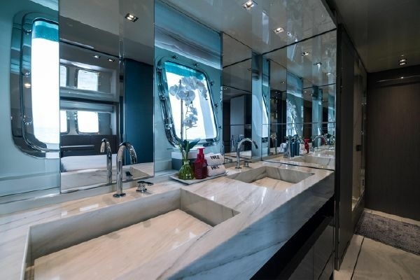 88ft Sanlorenzo Yacht For Sale