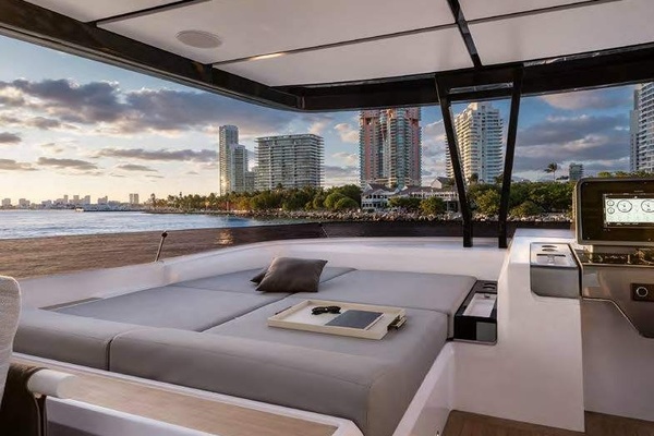 88ft Ferretti Yachts Yacht For Sale