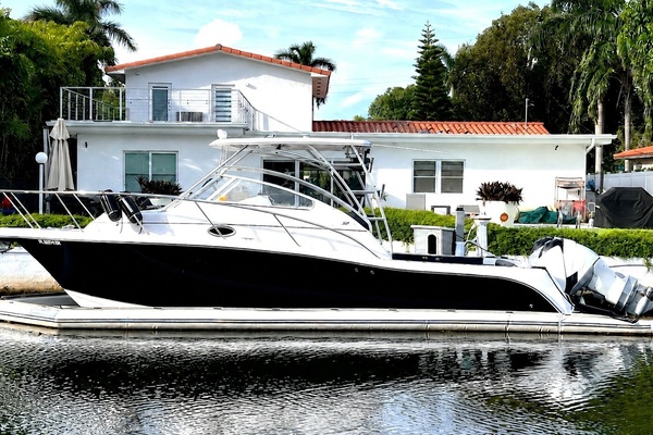 True North 32ft Pro Line Yacht For Sale