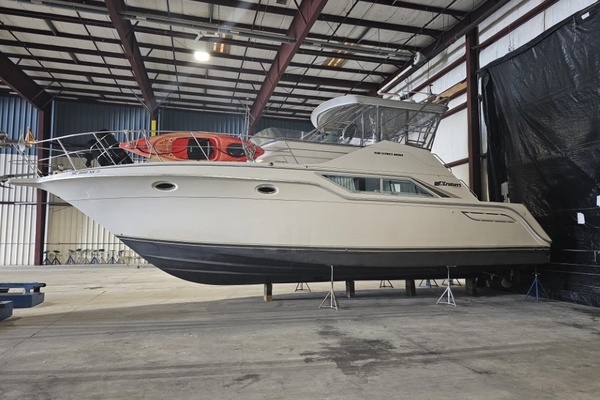 Manifest 42ft Cruisers Yachts Yacht For Sale