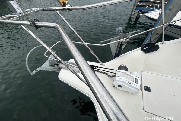 Manifest 42ft Cruisers Yachts Yacht For Sale