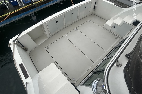Manifest 42ft Cruisers Yachts Yacht For Sale