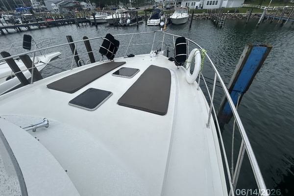 Manifest 42ft Cruisers Yachts Yacht For Sale
