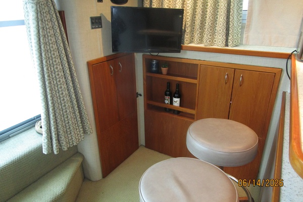 Manifest 42ft Cruisers Yachts Yacht For Sale