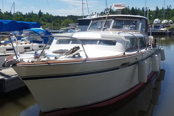 36ft Chris Craft Yacht For Sale