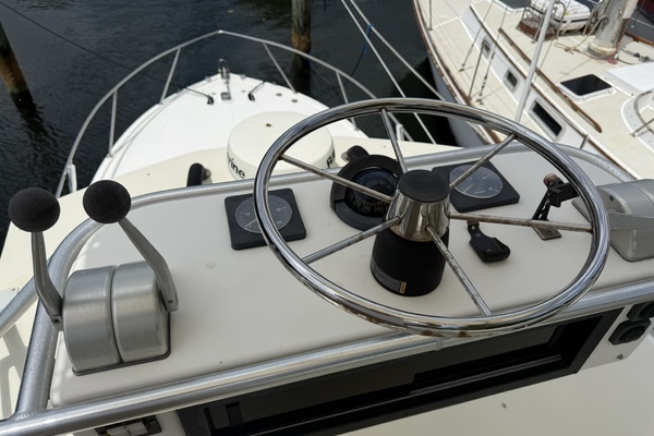 28ft Carolina Yacht For Sale