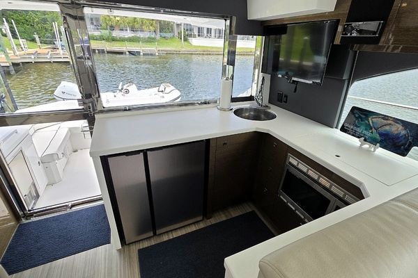 Main Cabin Galley Aft