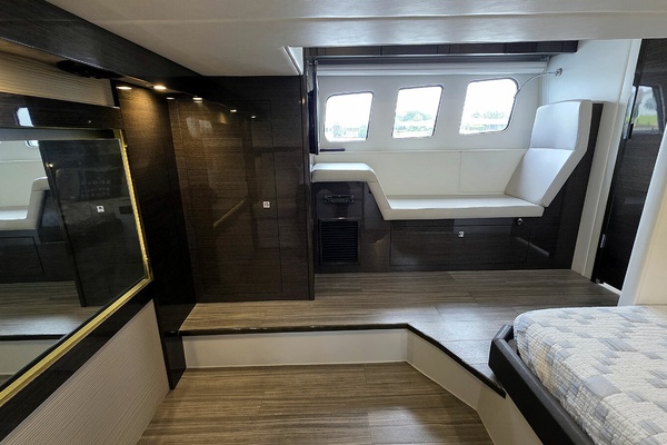 VIP Stateroom Port