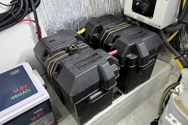 Start Battery Bank 1