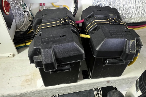 Start Battery Bank 2