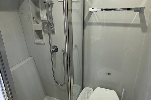 Cruisers Yachts Cantius 45 Yacht For Sale