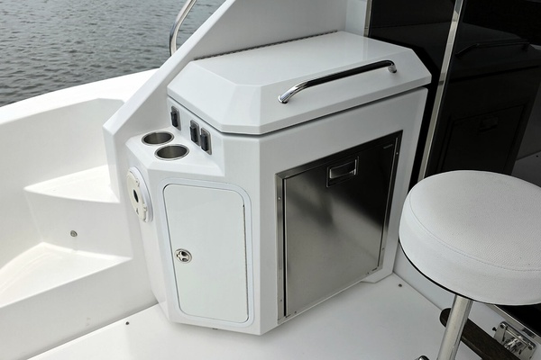 Cockpit Refrigerator and Electric Grill