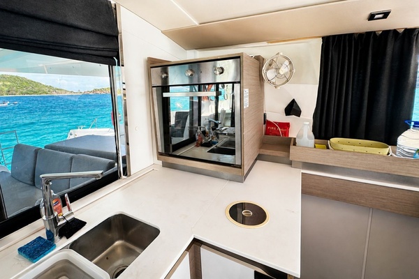 Sea Monkeys 45ft Fountaine Pajot Yacht For Sale