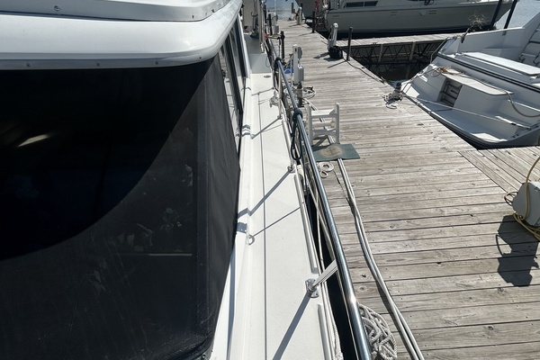 Exodus 43ft Carver Yacht For Sale