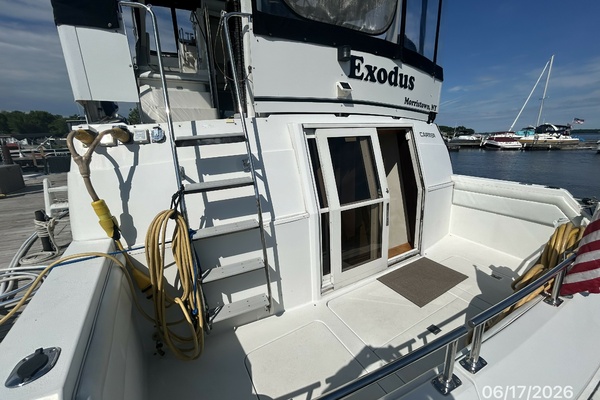 Exodus 43ft Carver Yacht For Sale