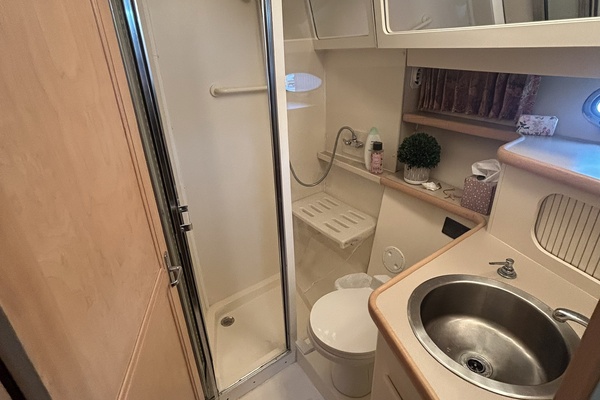 Exodus 43ft Carver Yacht For Sale