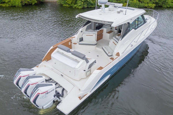 2021 Tiara Yachts 43