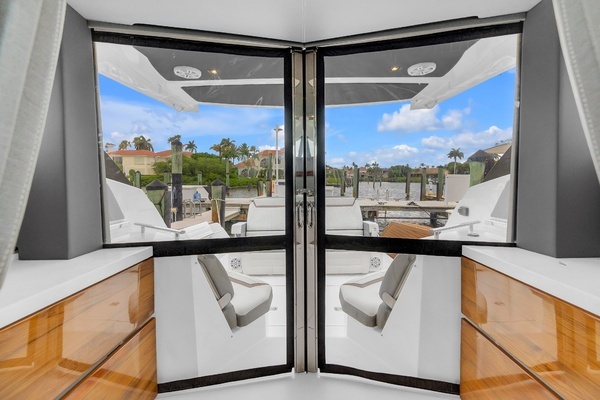 2021 Tiara Yachts 43