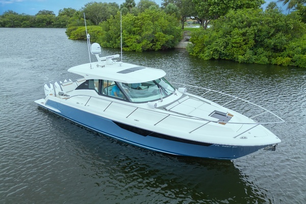 2021 Tiara Yachts 43