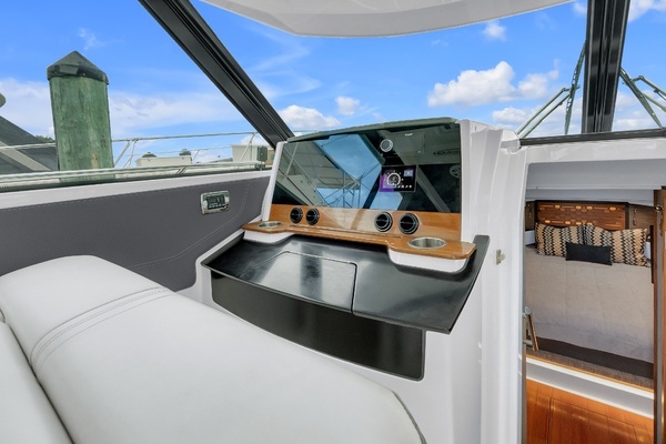 2021 Tiara Yachts 43