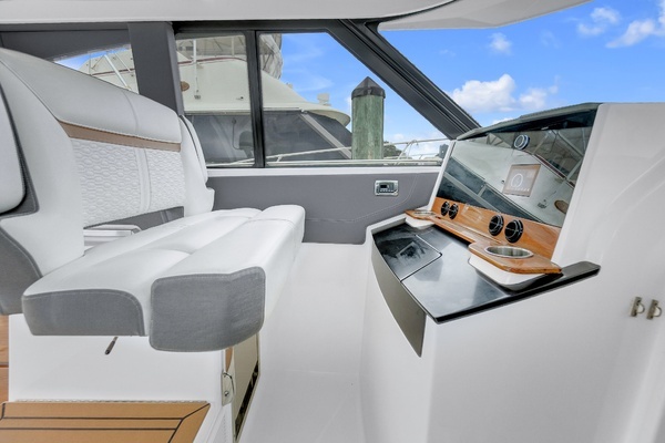2021 Tiara Yachts 43