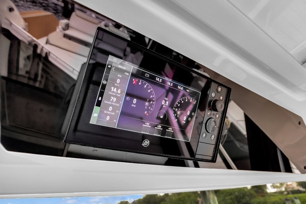 2021 Tiara Yachts 43