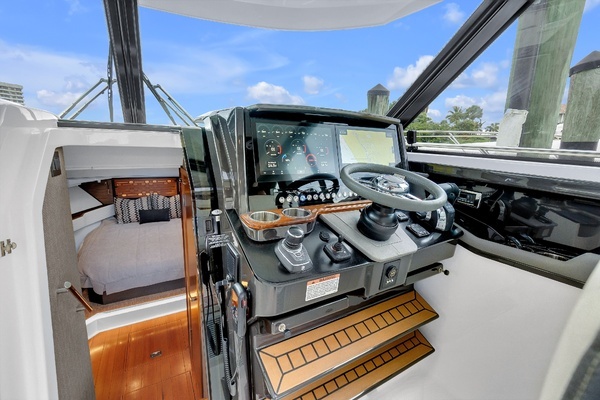 2021 Tiara Yachts 43