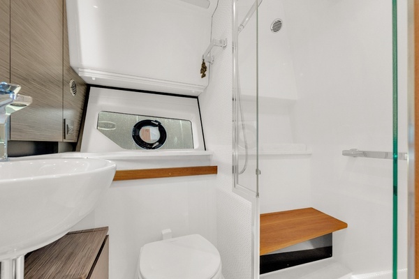 2021 Tiara Yachts 43