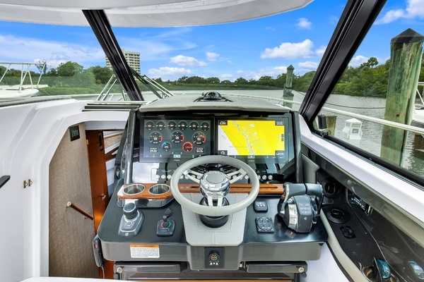 2021 Tiara Yachts 43