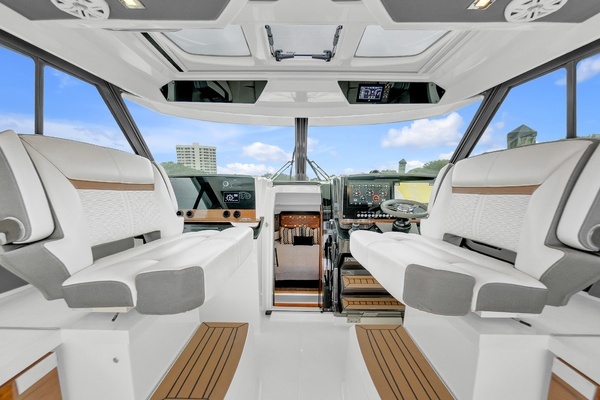 2021 Tiara Yachts 43