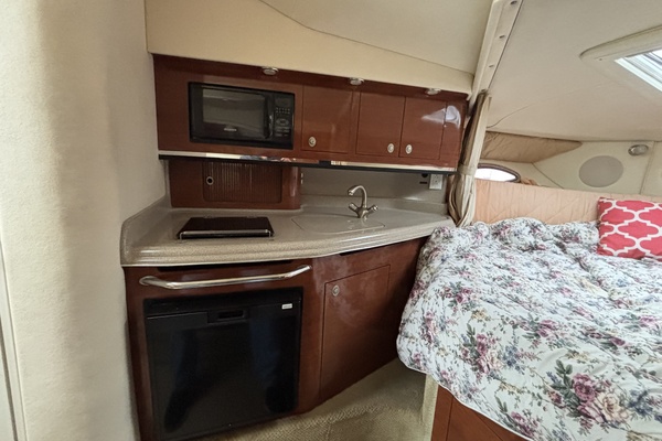 31ft Sea Ray Yacht For Sale