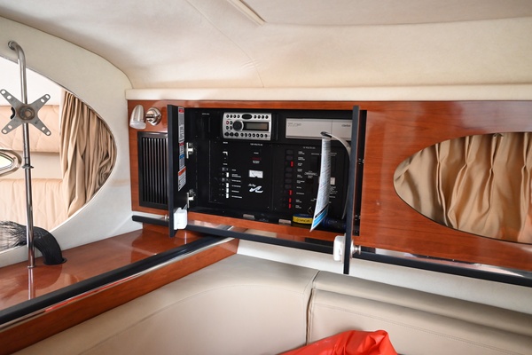 31ft Sea Ray Yacht For Sale