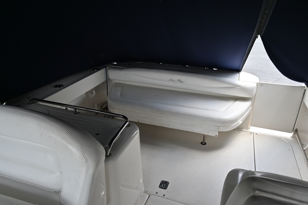 31ft Sea Ray Yacht For Sale