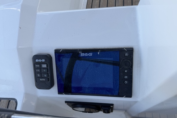38ft Beneteau Yacht For Sale