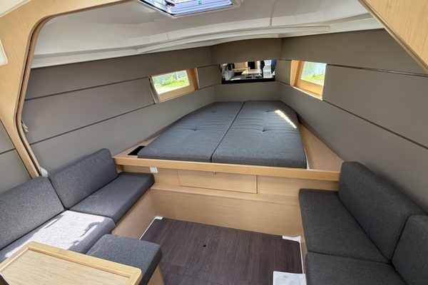 38ft Beneteau Yacht For Sale