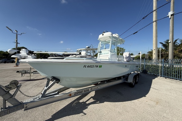 24ft Everglades Yacht For Sale