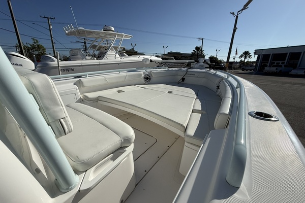 24ft Everglades Yacht For Sale