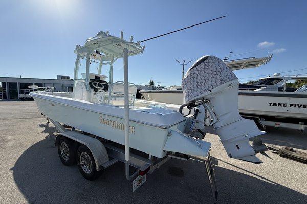 24ft Everglades Yacht For Sale