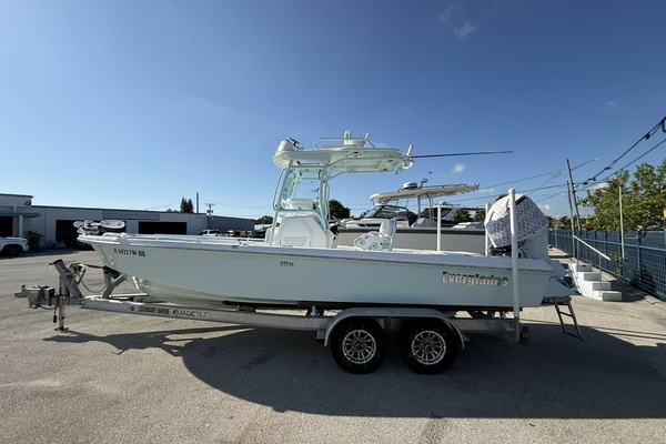 24ft Everglades Yacht For Sale