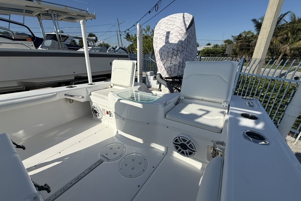 24ft Everglades Yacht For Sale