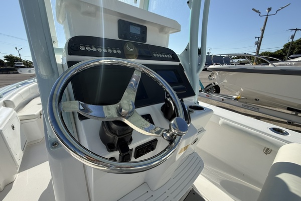 24ft Everglades Yacht For Sale