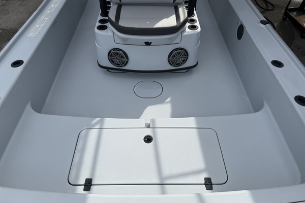 24ft Yellowfin Yacht For Sale