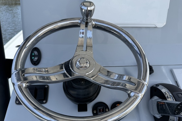 24ft Yellowfin Yacht For Sale