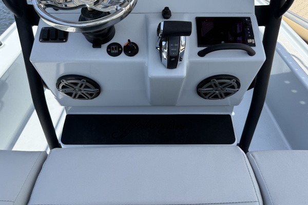 24ft Yellowfin Yacht For Sale